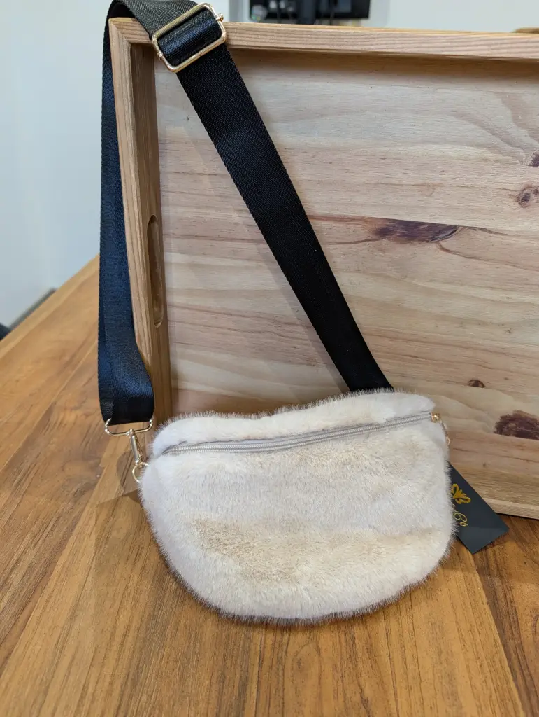 Sac banane angora crème