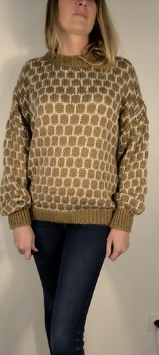 🧥 Pull à motifs géométriques beige et blanc 🧥